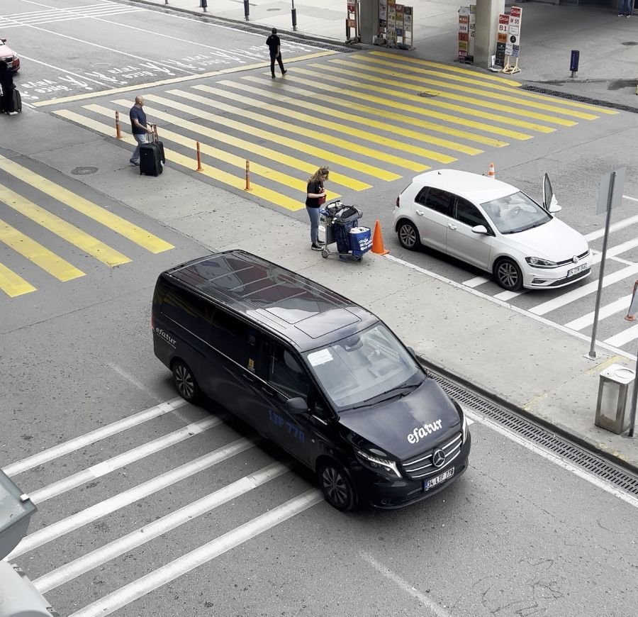 4 How to get from Sabiha Gökçen Airport to the city center via vip shuttle