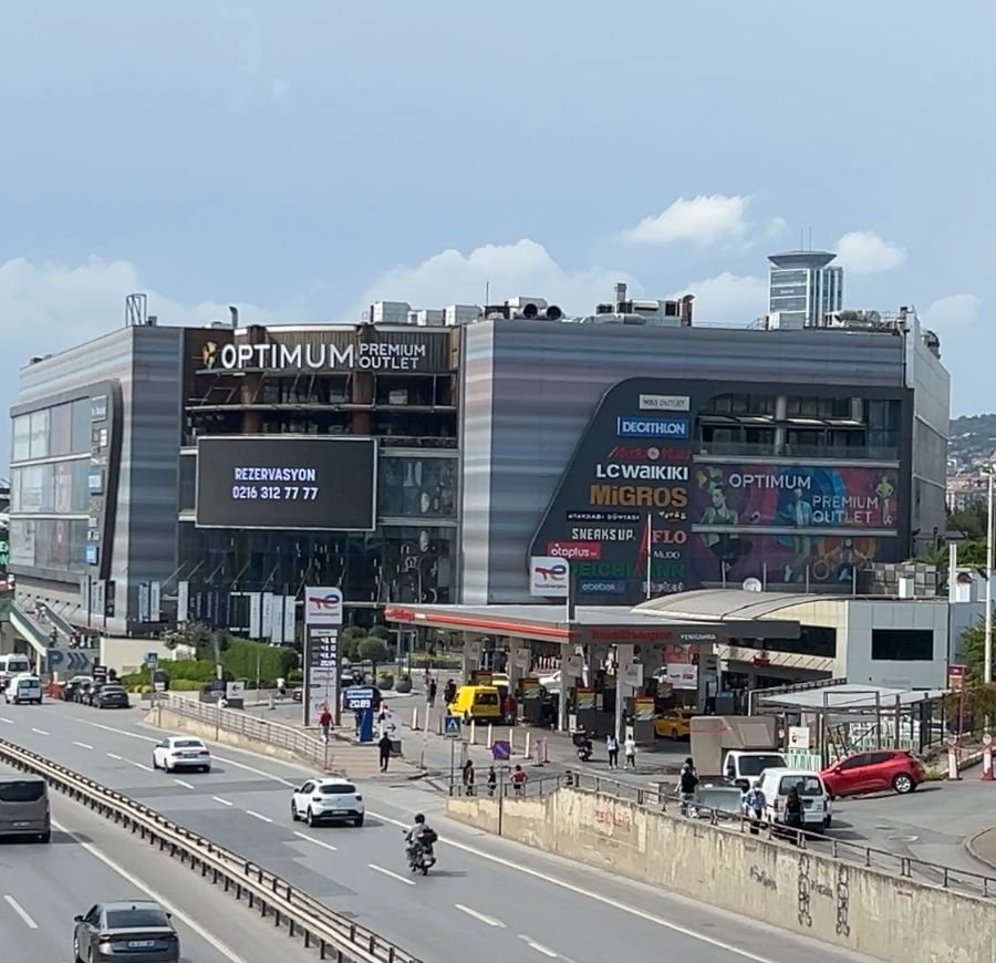 4 Optimum Istanbul premium outlet shopping mall