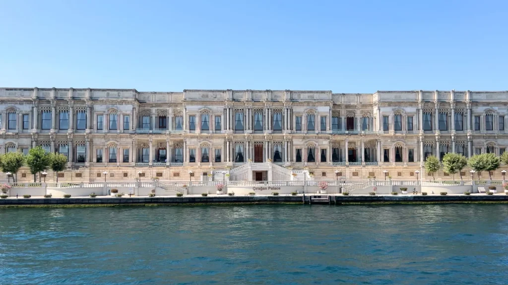 Ciragan - Bild oben Ciragan Palace Kempinski Istanbul